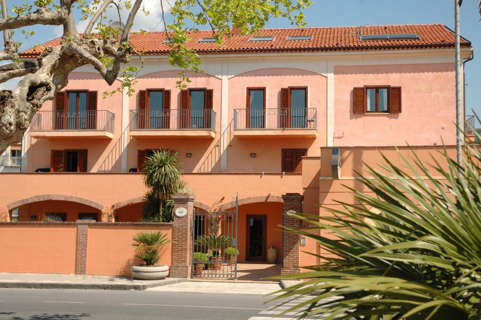 Hotel Locanda Dei Trecento Sapri Exterior foto