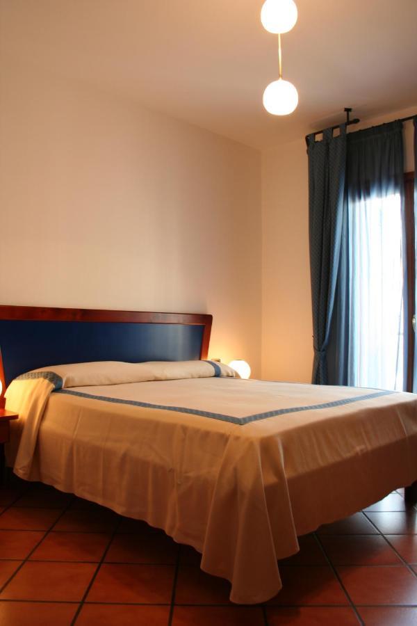 Hotel Locanda Dei Trecento Sapri Quarto foto